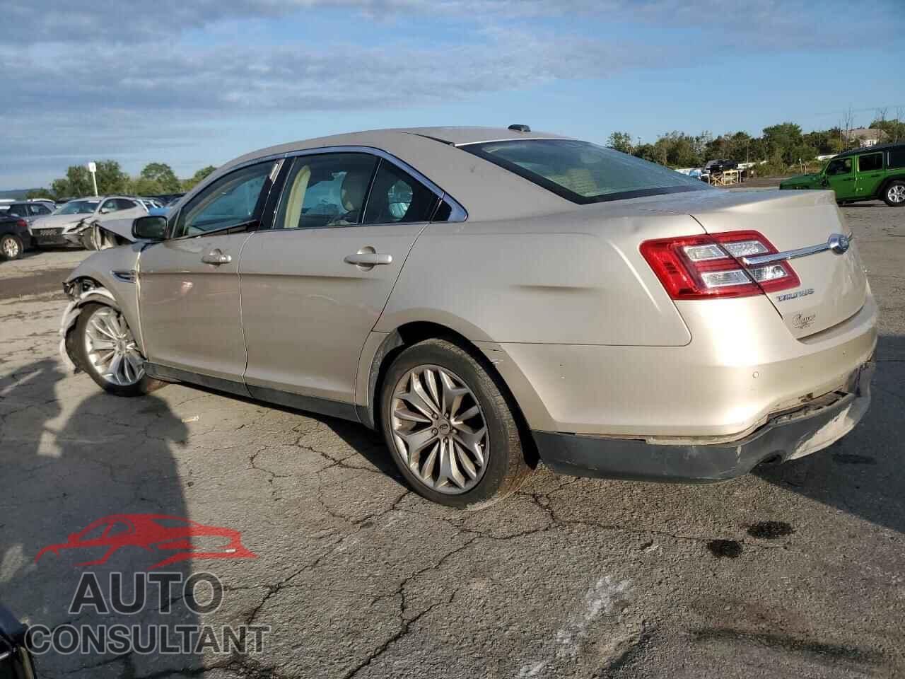 FORD TAURUS 2018 - 1FAHP2F83JG101569