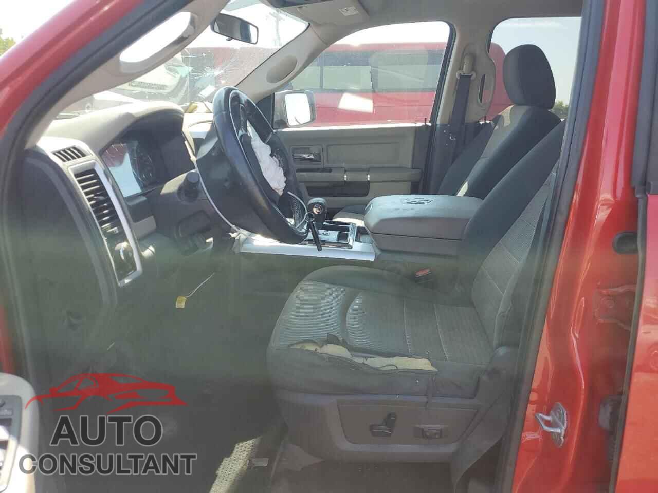DODGE RAM 1500 2012 - 1C6RD7LT8CS215250