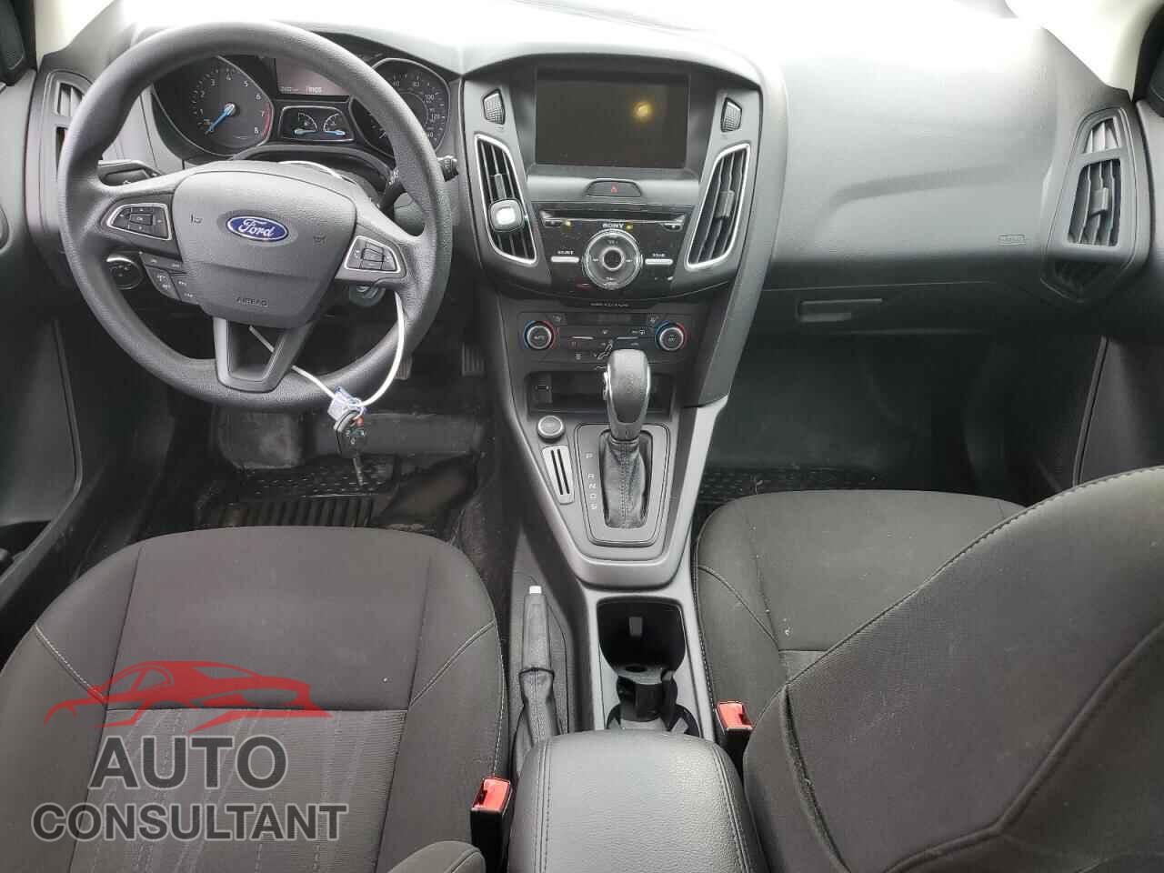 FORD FOCUS 2017 - 1FADP3M22HL336534