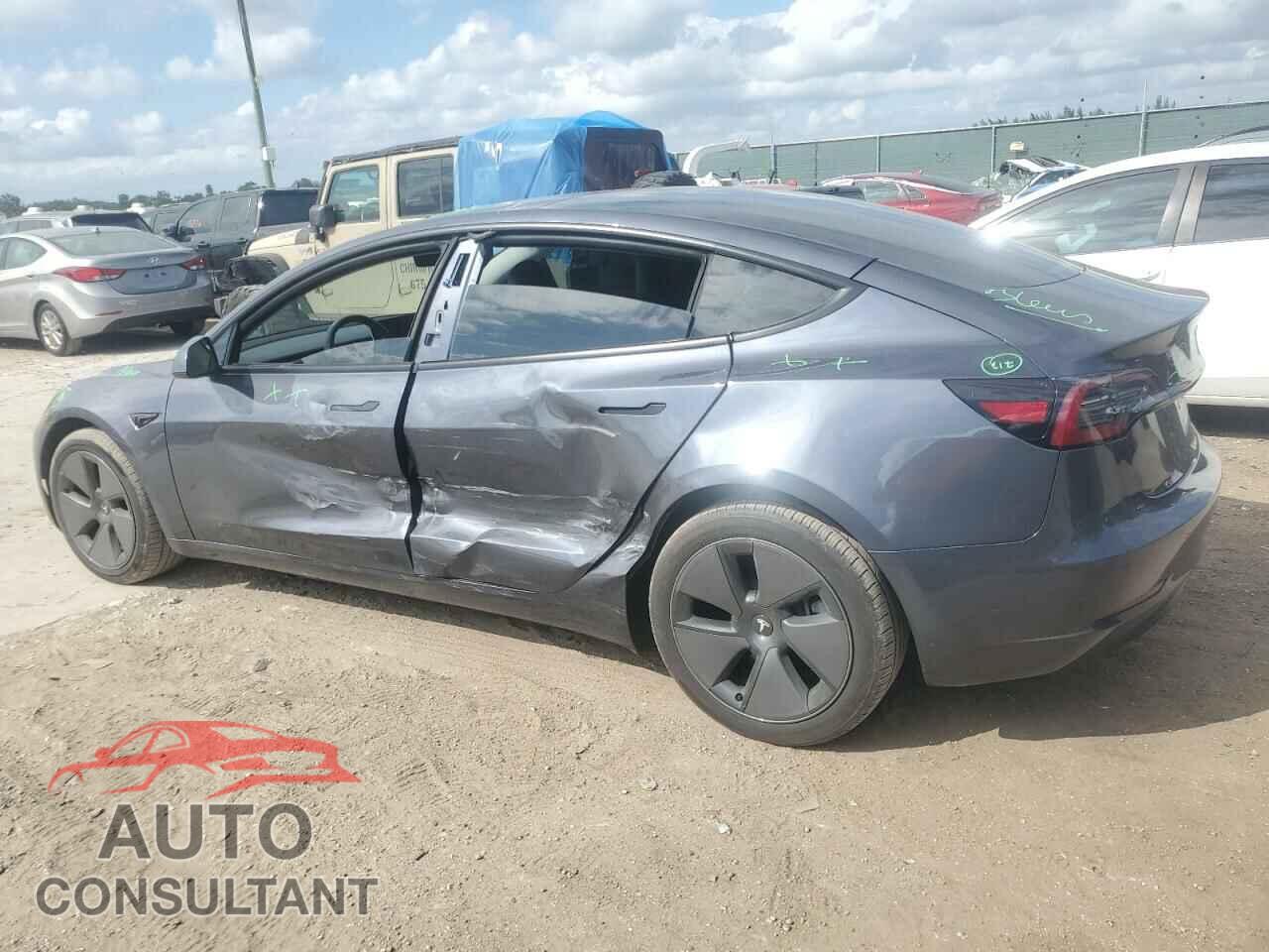 TESLA MODEL 3 2023 - 5YJ3E1EA1PF613908