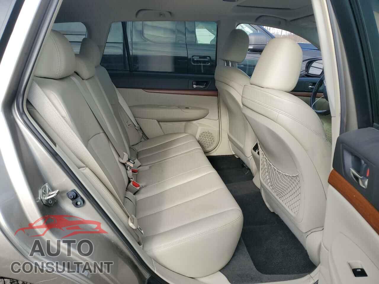 SUBARU OUTBACK 2014 - 4S4BRBLC4E3321539