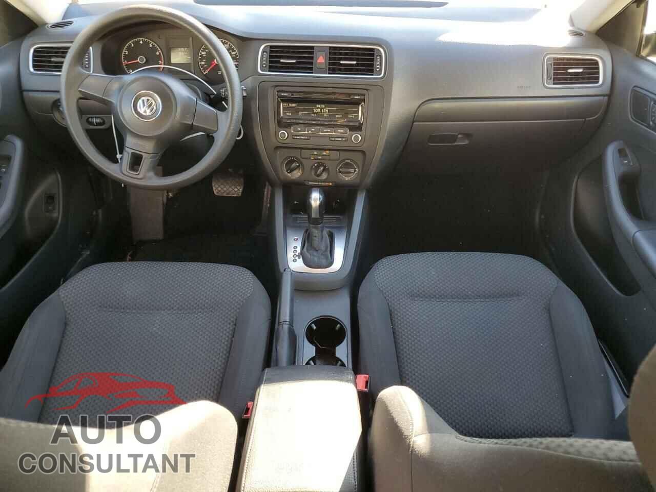 VOLKSWAGEN JETTA 2014 - 3VW2K7AJ9EM369542