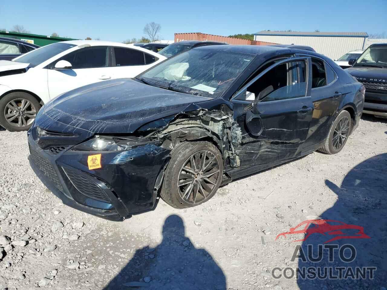 TOYOTA CAMRY 2021 - 4T1G11AK0MU512207