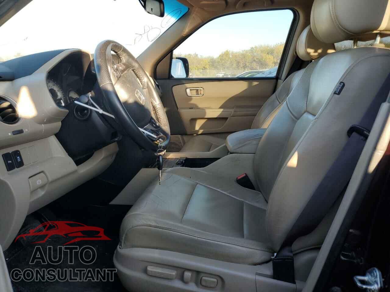 HONDA PILOT 2012 - 5FNYF3H96CB040529