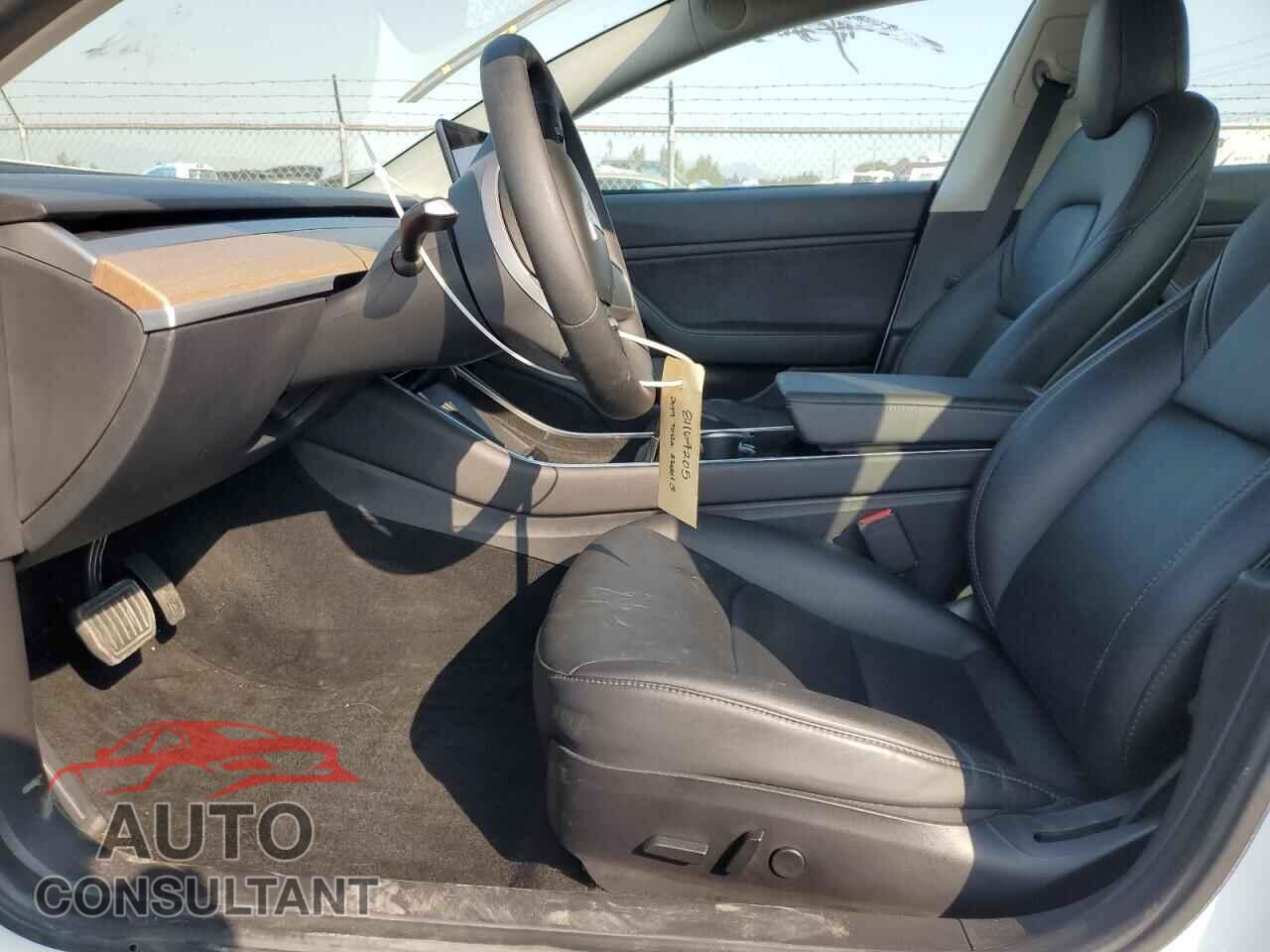 TESLA MODEL 3 2019 - 5YJ3E1EB9KF452905