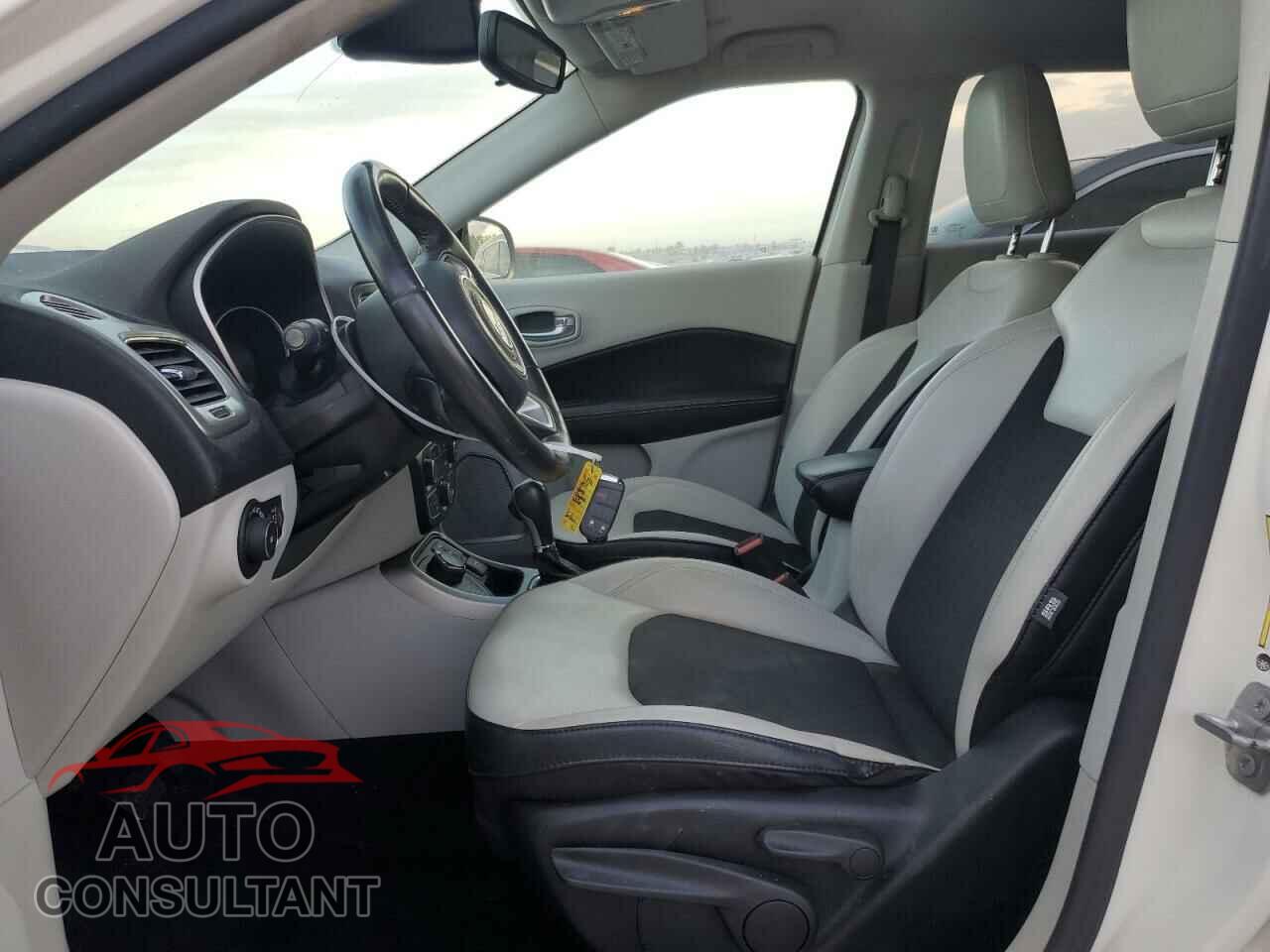 JEEP COMPASS 2019 - 3C4NJDBB7KT695415