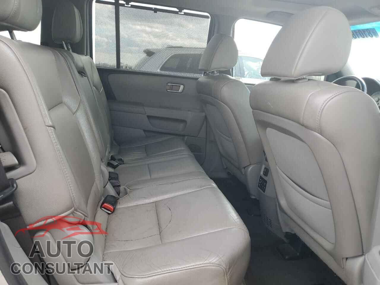 HONDA PILOT 2013 - 5FNYF4H94DB062441