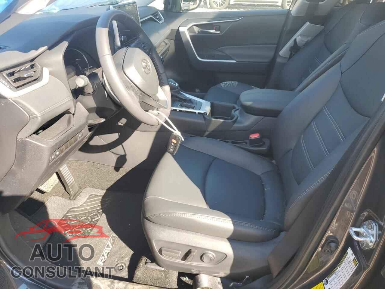 TOYOTA RAV4 2025 - 2T3C1RFV4SW388057