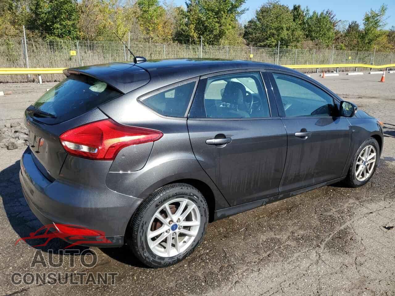 FORD FOCUS 2017 - 1FADP3K24HL318460