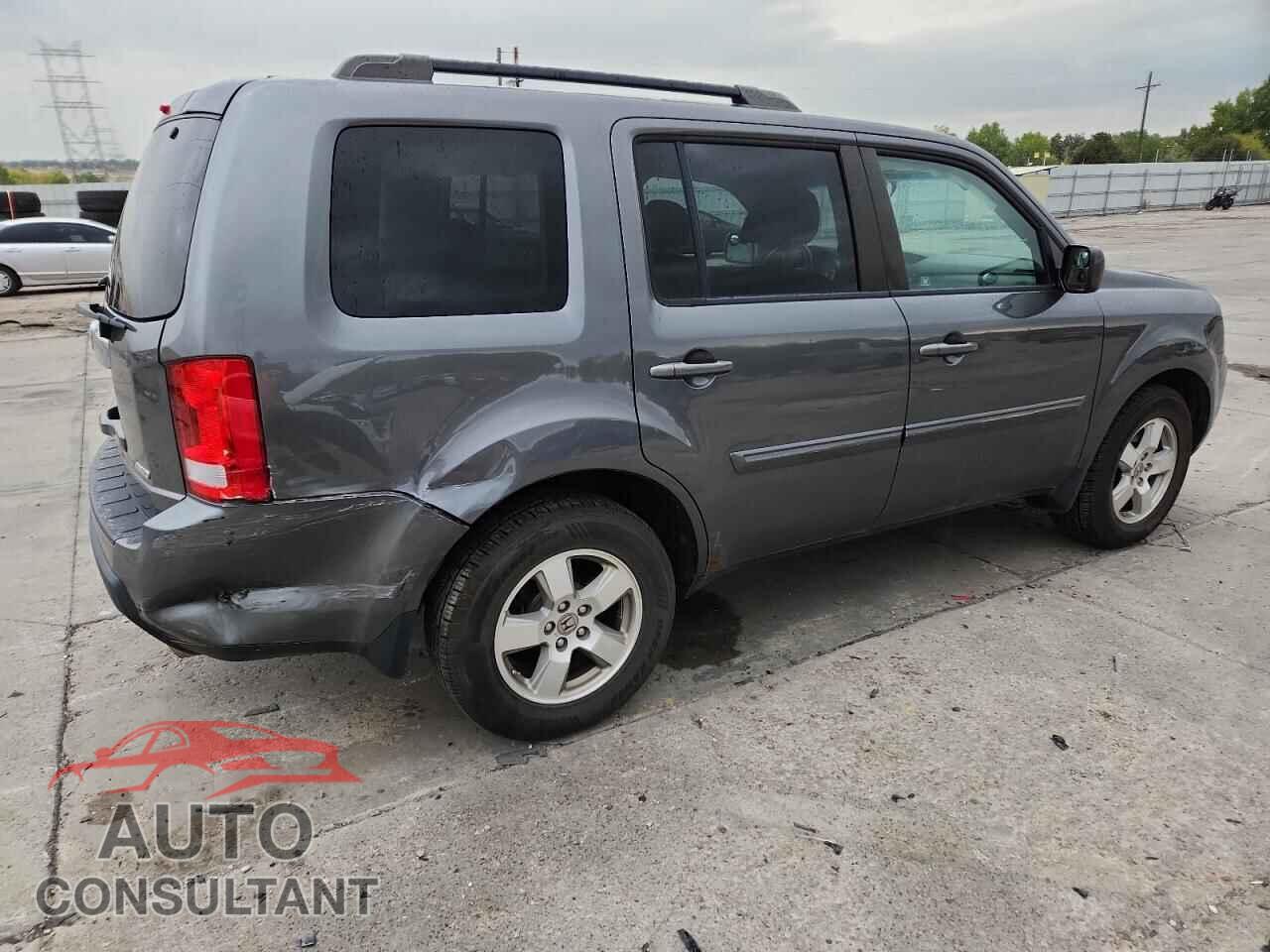 HONDA PILOT 2011 - 5FNYF4H59BB071677