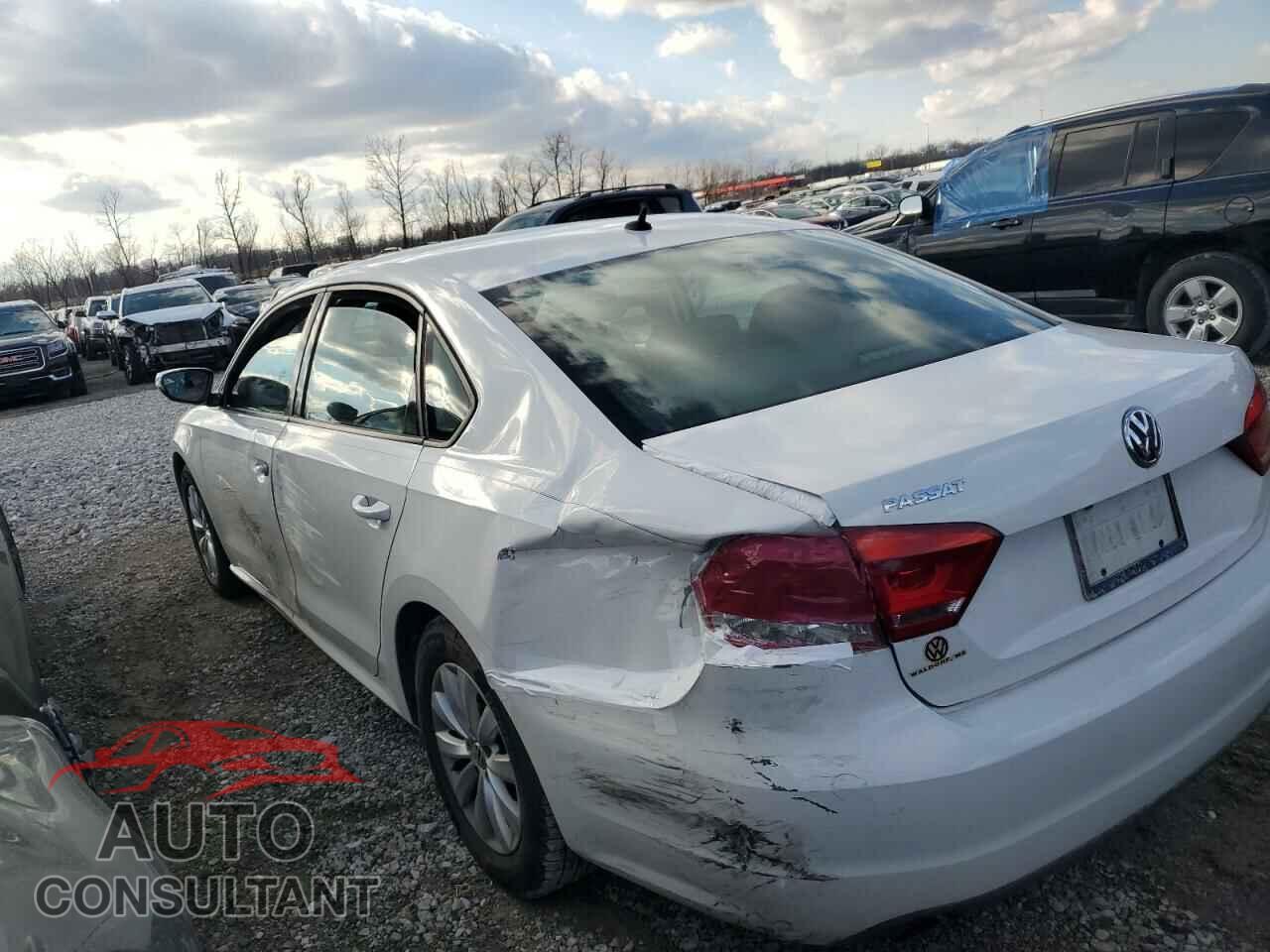 VOLKSWAGEN PASSAT 2012 - 1VWAP7A36CC016432