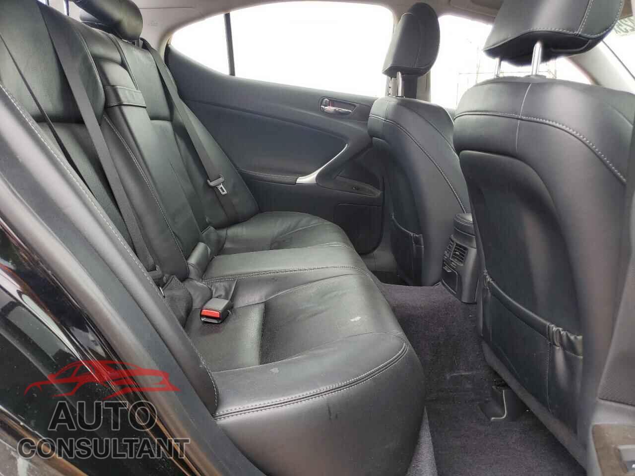 LEXUS IS 2011 - JTHBE5C29B5026220