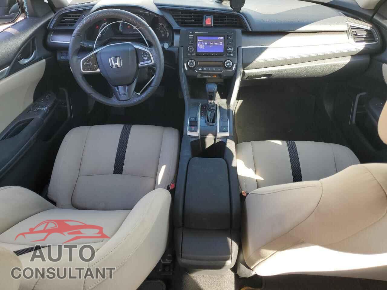 HONDA CIVIC 2019 - 2HGFC2F63KH528057