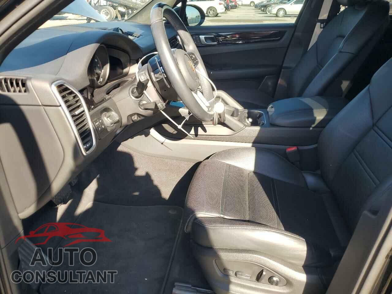 PORSCHE CAYENNE 2023 - WP1AE2AY7PDA12248