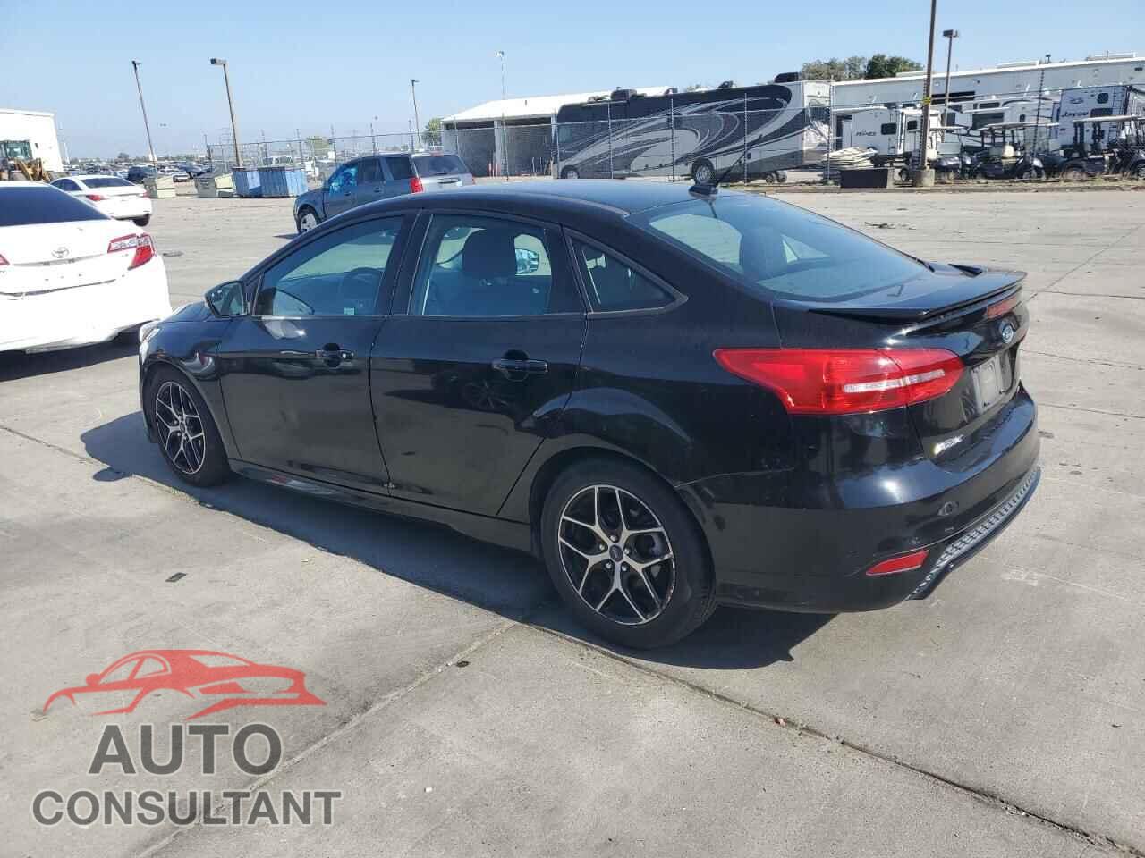FORD FOCUS 2016 - 1FADP3F22GL310625