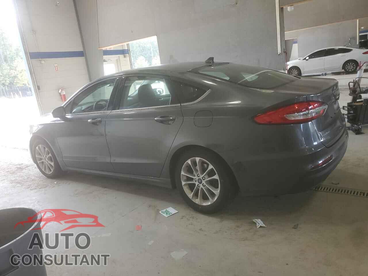 FORD FUSION 2020 - 3FA6P0HD5LR237140