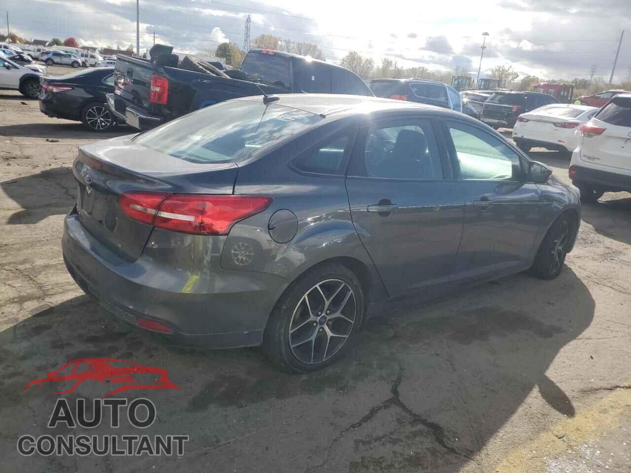 FORD FOCUS 2018 - 1FADP3H23JL203622