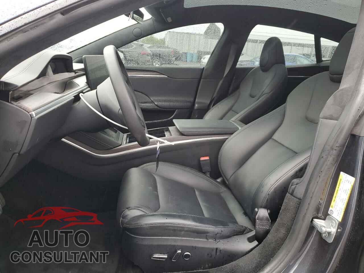 TESLA MODEL S 2023 - 5YJSA1E59PF527952