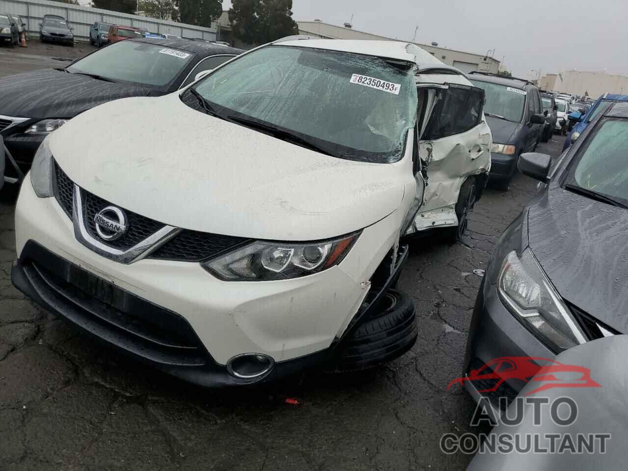 NISSAN ROGUE 2017 - JN1BJ1CP7HW026112