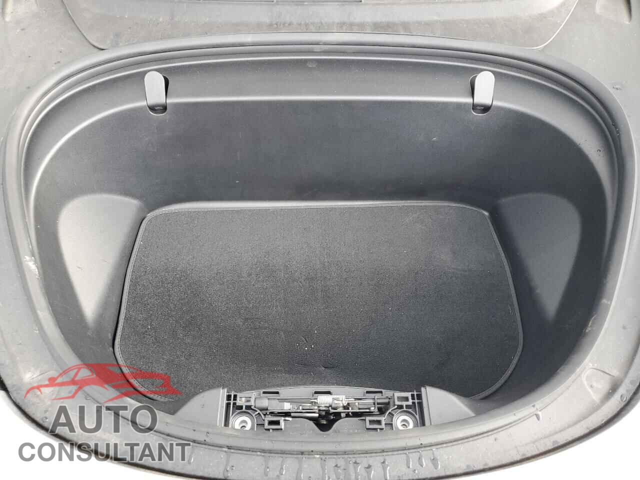TESLA MODEL 3 2018 - 5YJ3E1EB4JF069355