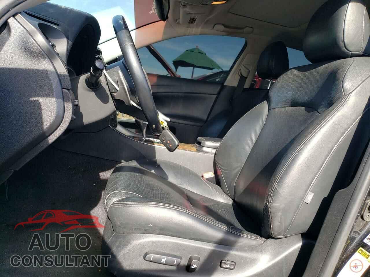 LEXUS IS 2010 - JTHBF5C29A5124059