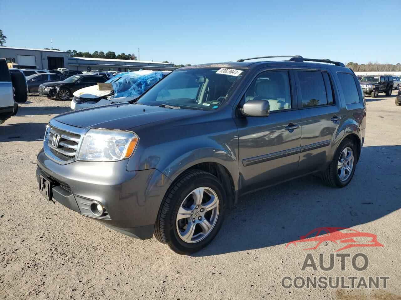 HONDA PILOT 2013 - 5FNYF4H57DB014445