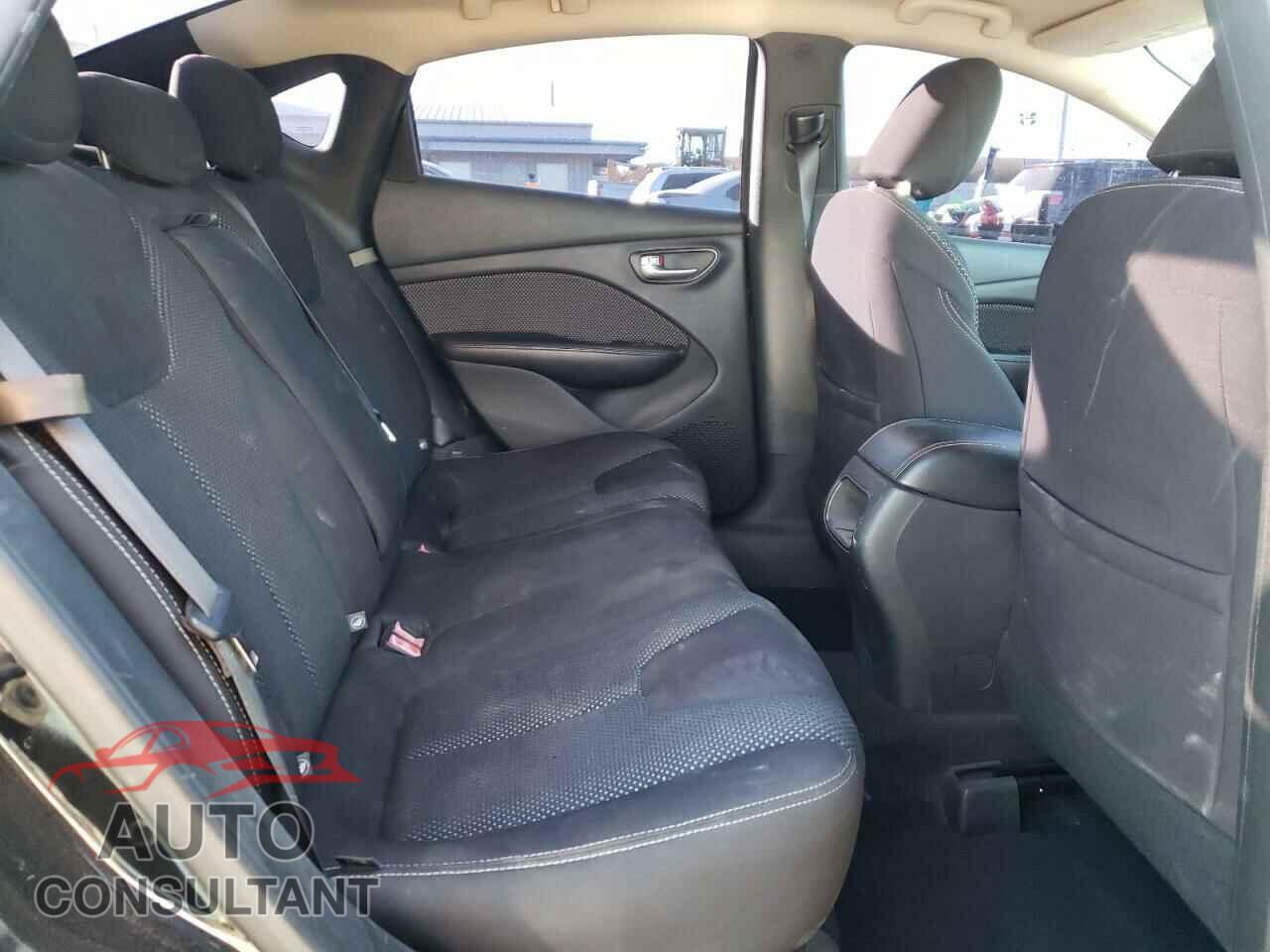 DODGE DART 2015 - 1C3CDFBB3FD320065