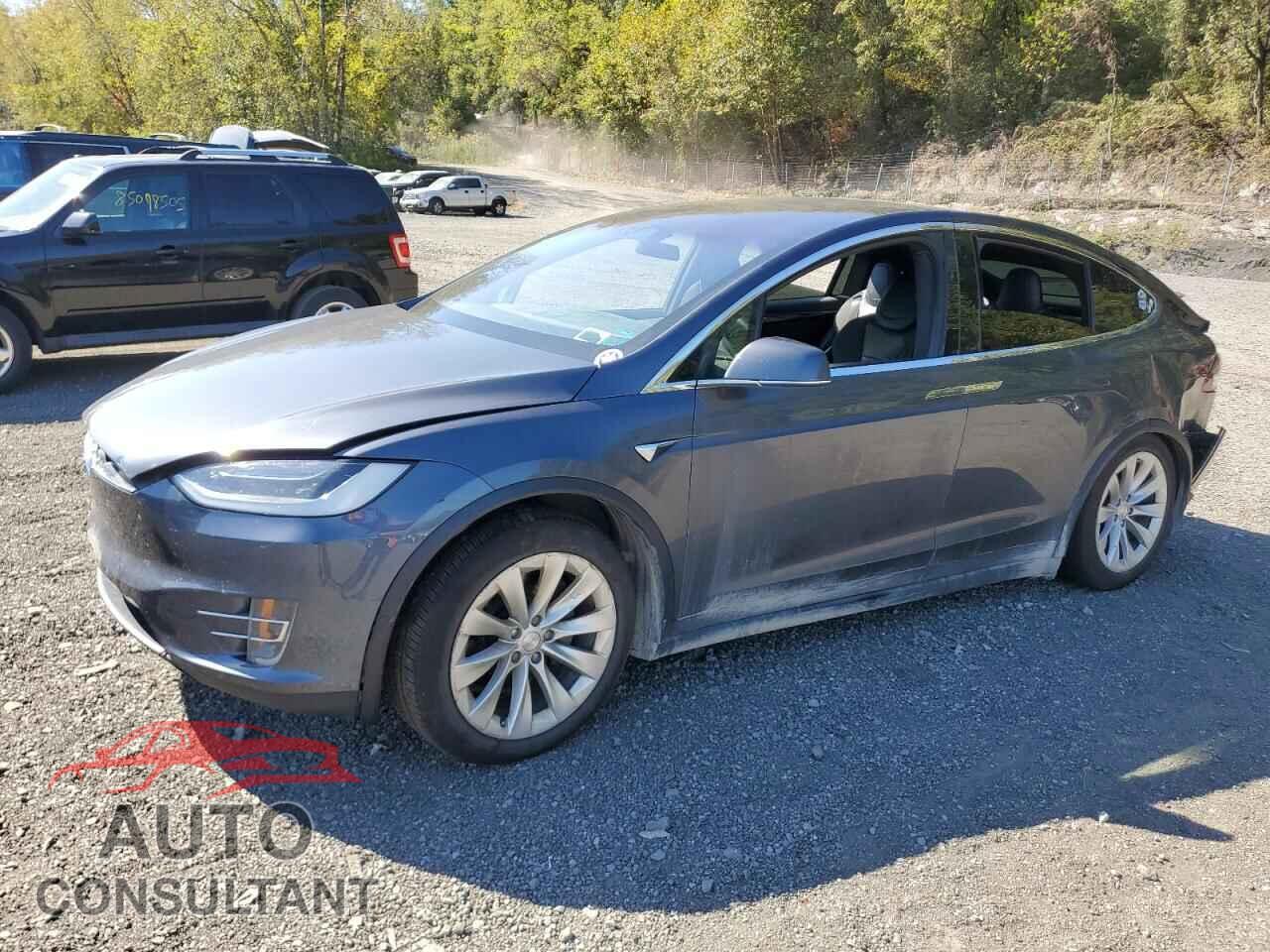 TESLA MODEL X 2017 - 5YJXCBE29HF045897