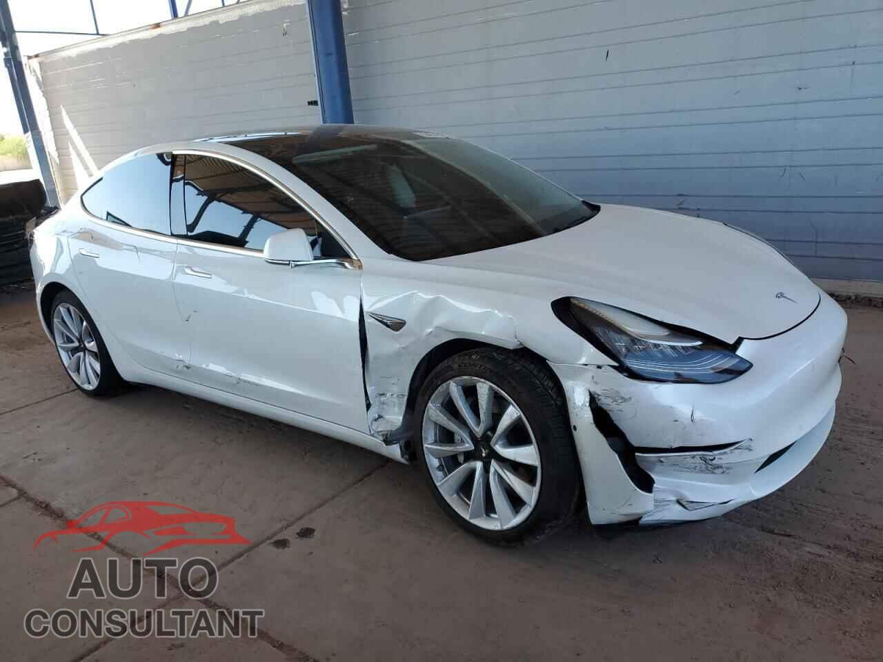 TESLA MODEL 3 2020 - 5YJ3E1EAXLF709238
