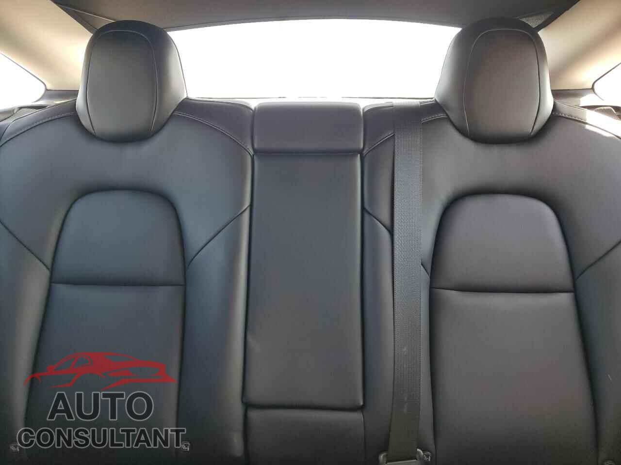 TESLA MODEL 3 2021 - 5YJ3E1EBXMF001257