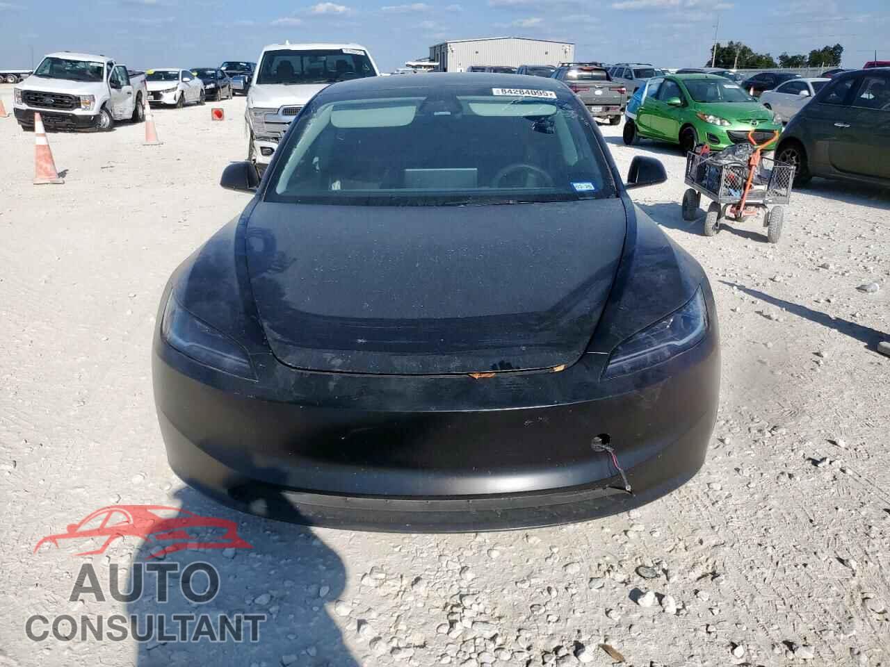 TESLA MODEL 3 2024 - 5YJ3E1EB8RF733832