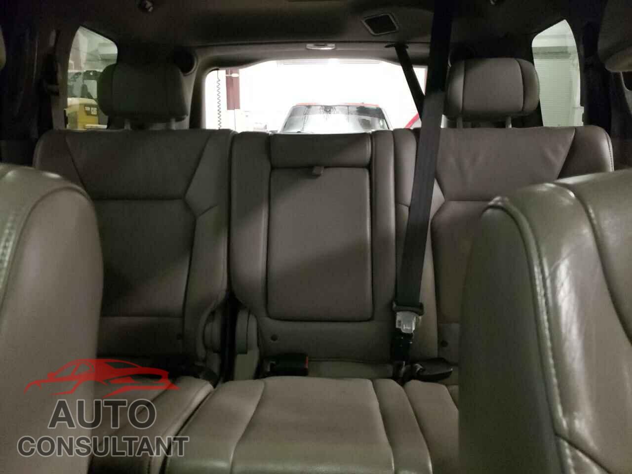 HONDA PILOT 2011 - 5FNYF4H74BB051709