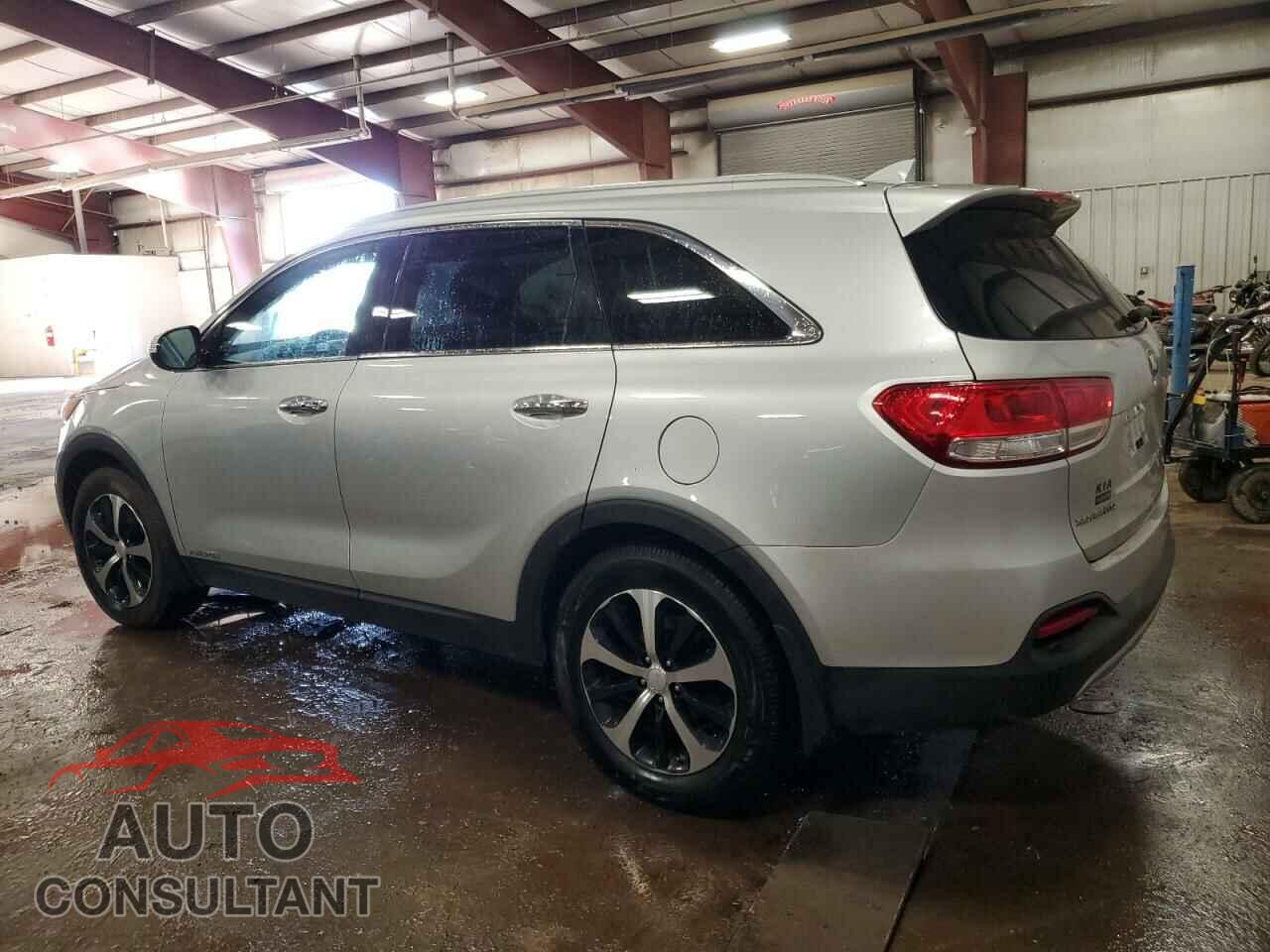 KIA SORENTO 2018 - 5XYPHDA56JG393085