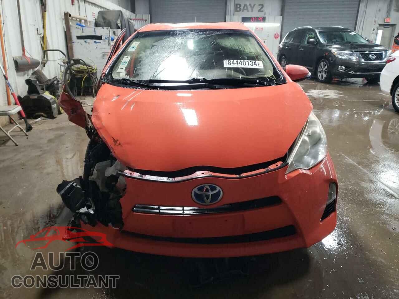 TOYOTA PRIUS 2012 - JTDKDTB32C1001168
