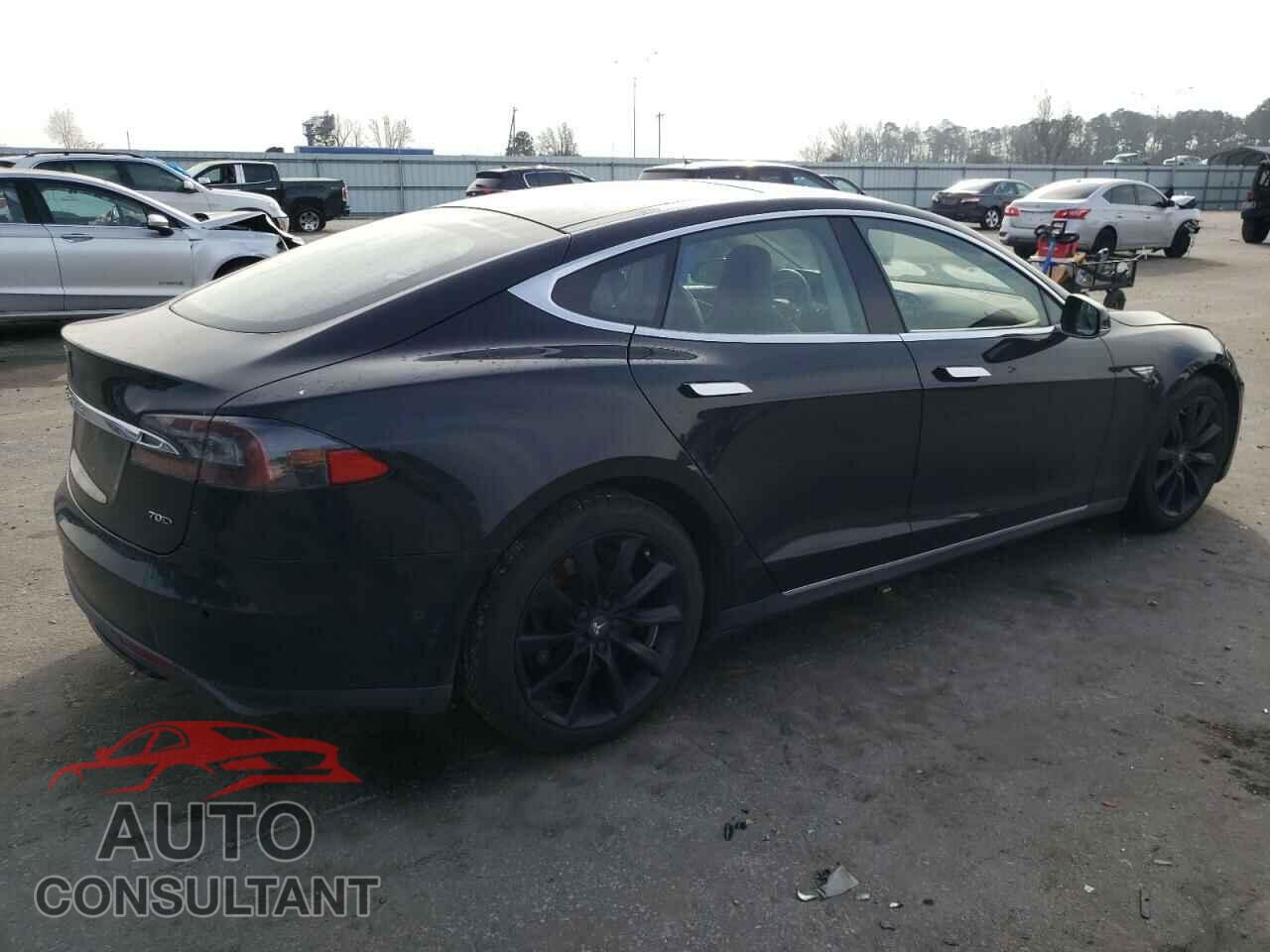 TESLA MODEL S 2015 - 5YJSA1S28FF095427