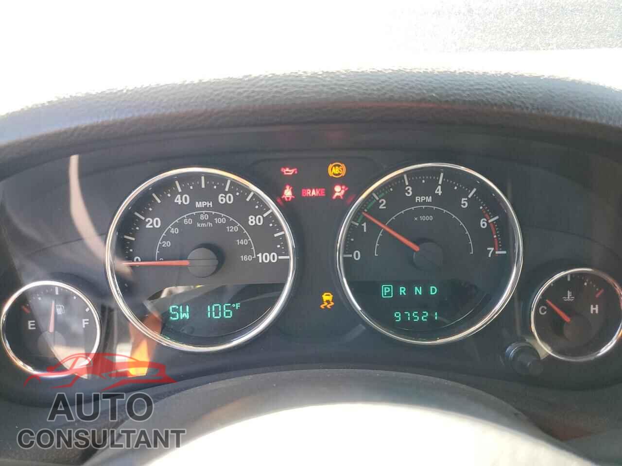 JEEP WRANGLER 2011 - 1J4AA2D13BL511360