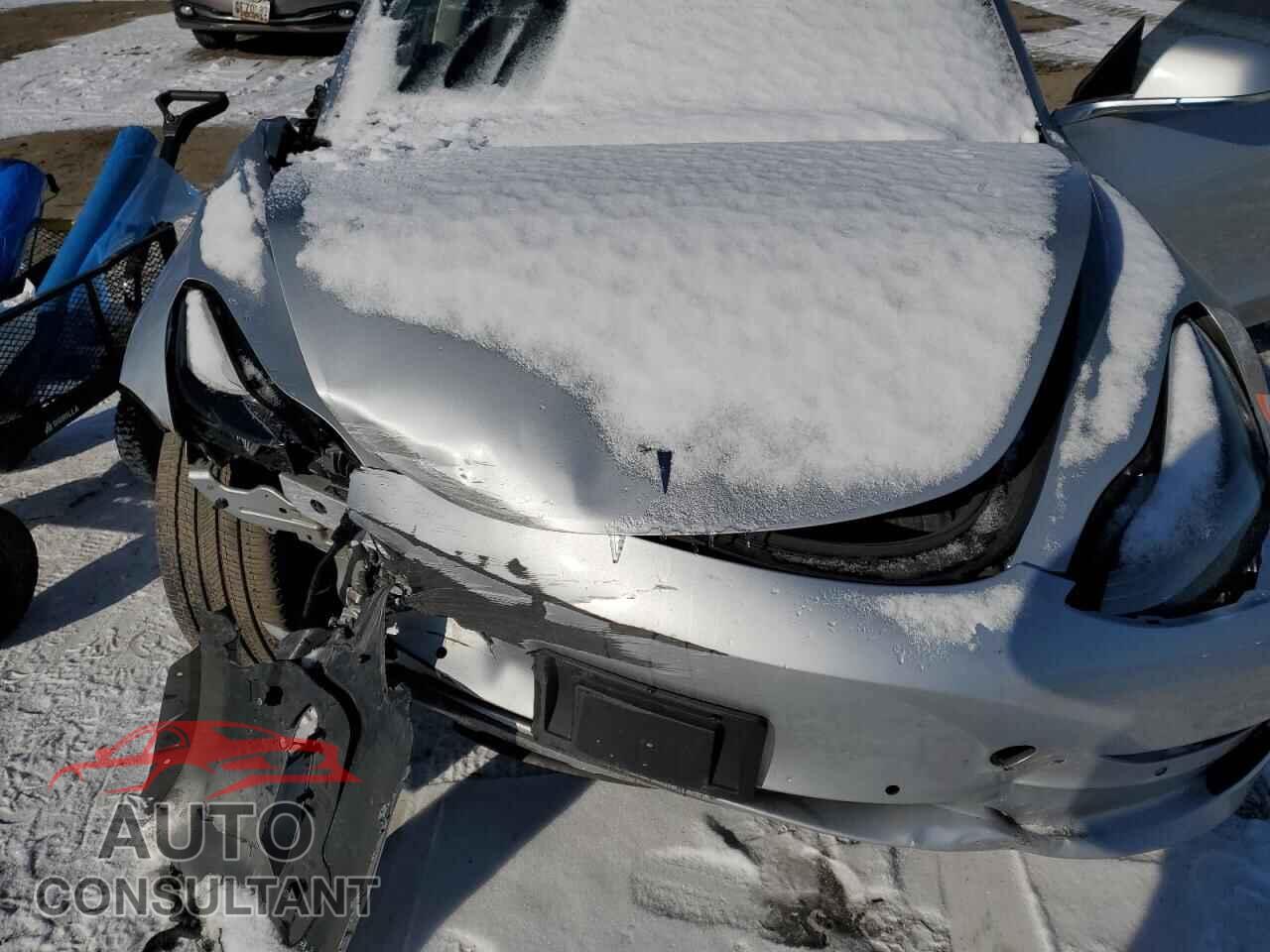 TESLA MODEL 3 2018 - 5YJ3E1EA0JF041186