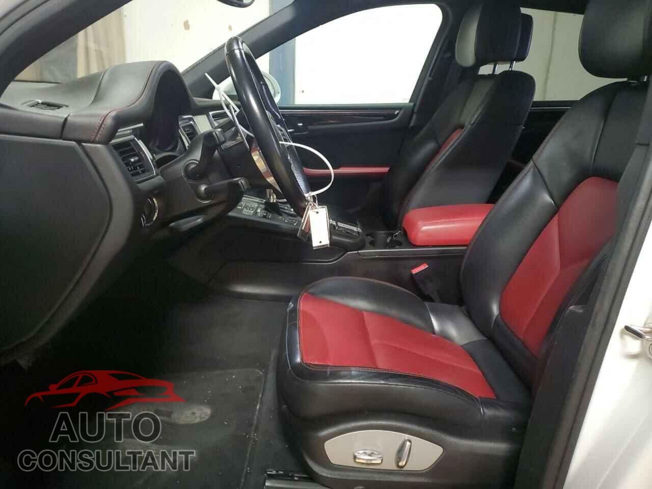 PORSCHE MACAN 2017 - WP1AA2A52HLB00214