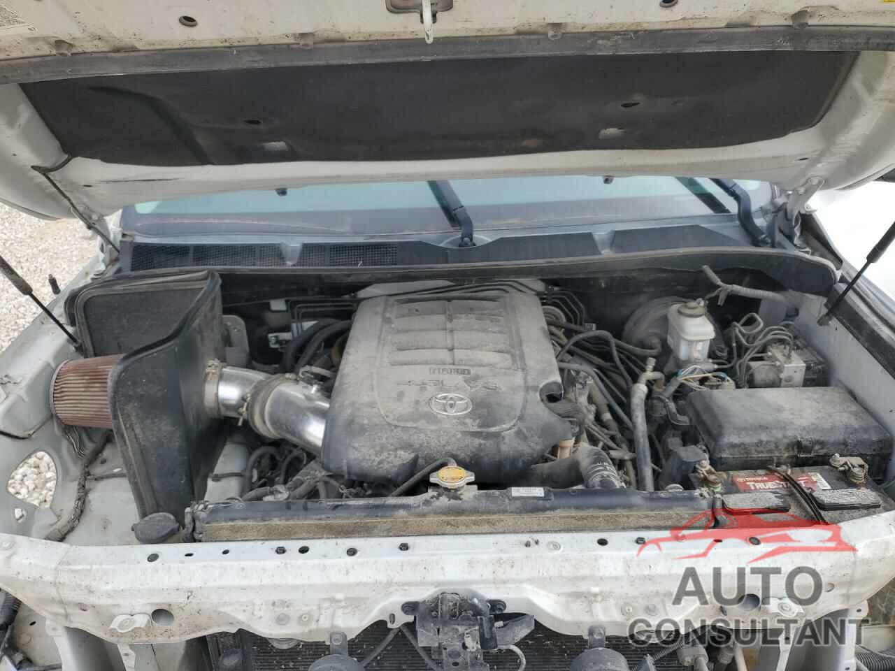 TOYOTA TUNDRA 2017 - 5TFEM5F10HX121539