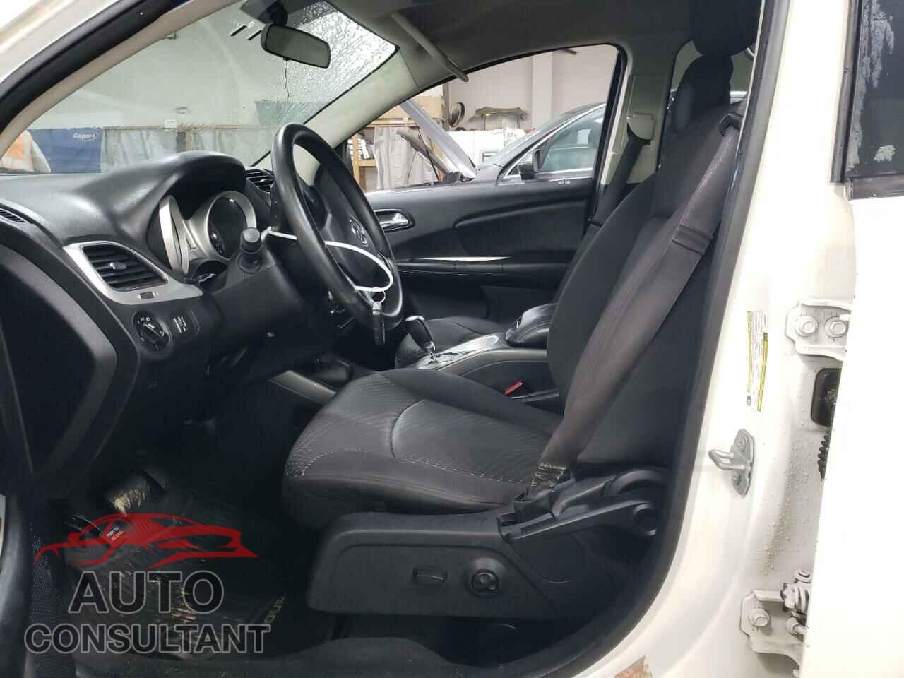 DODGE JOURNEY 2015 - 3C4PDCBB9FT586941