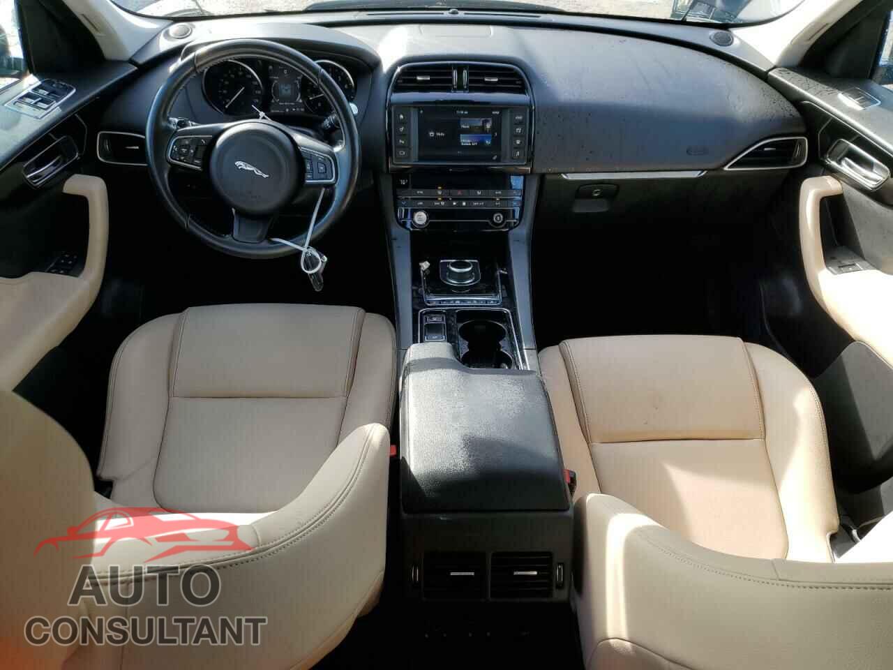 JAGUAR F-PACE 2018 - SADCJ2FX0JA320185