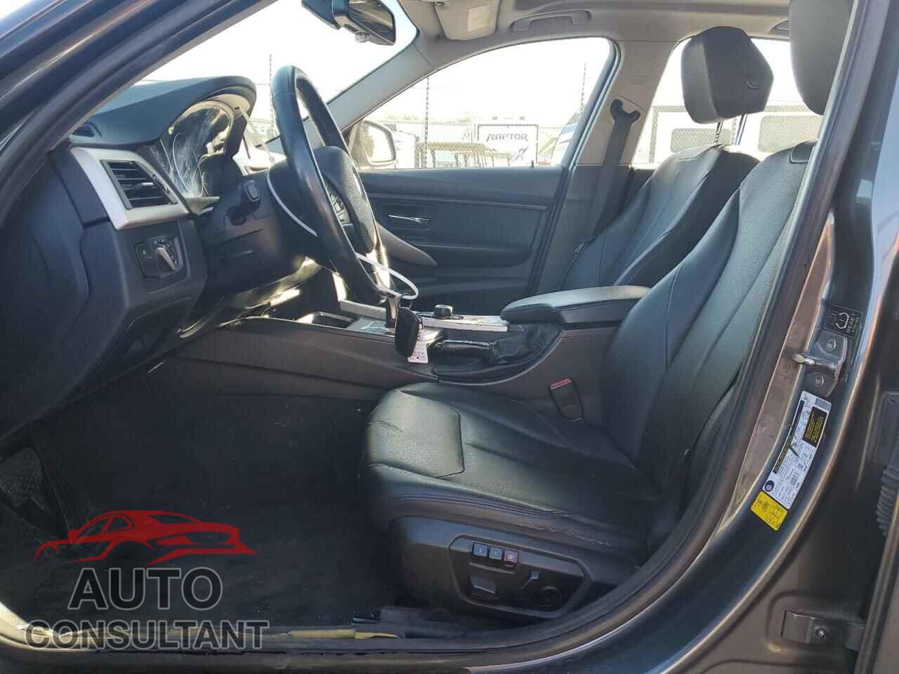 BMW 3 SERIES 2015 - WBA3B1G59FNT03057