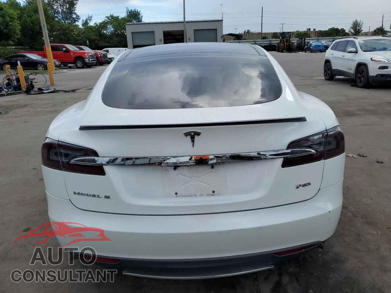 TESLA MODEL S 2014 - 5YJSA1H18EFP49954