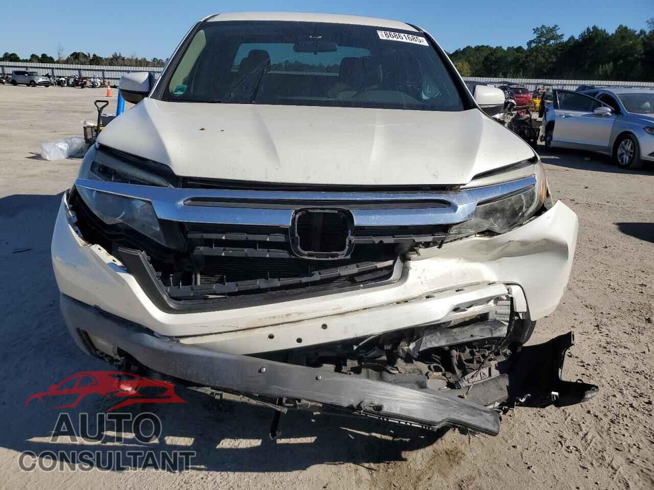 HONDA RIDGELINE 2017 - 5FPYK3F43HB015119