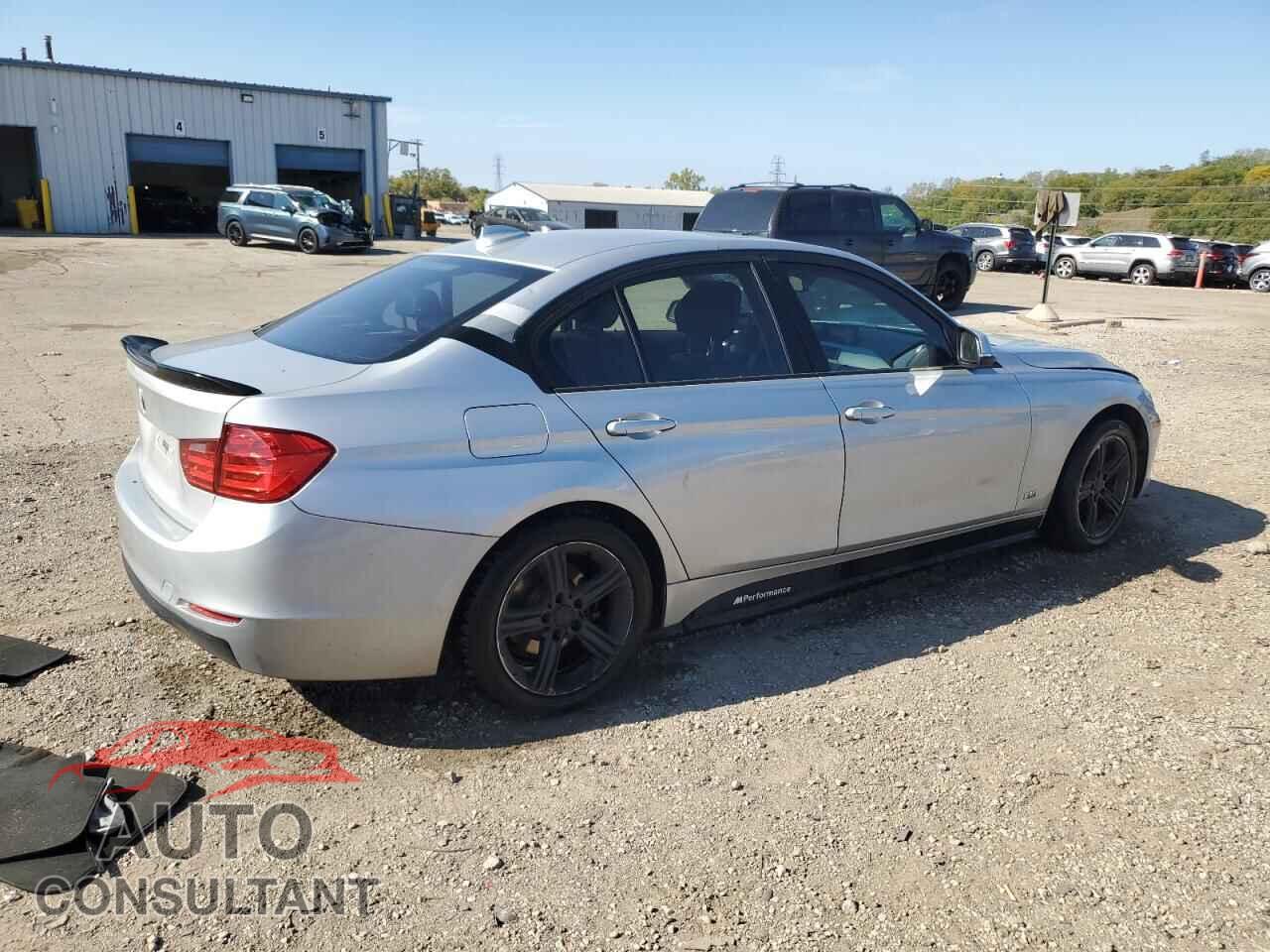 BMW 3 SERIES 2013 - WBA3B5C50DF593550