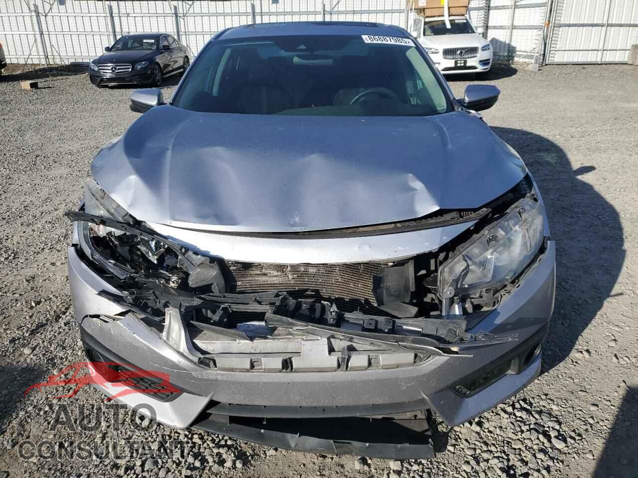 HONDA CIVIC 2017 - 19XFC2F88HE005685