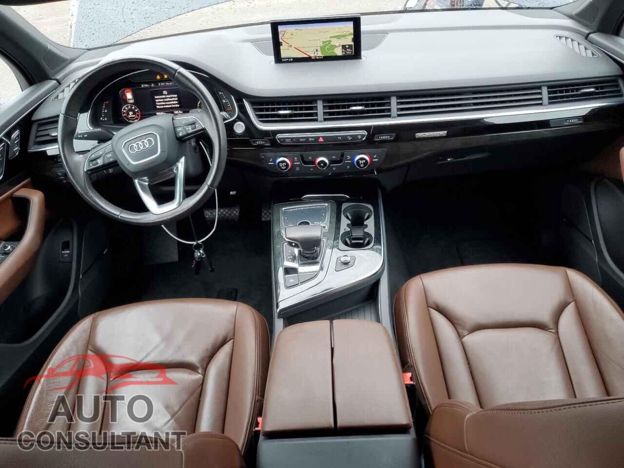 AUDI Q7 2017 - WA1LAAF72HD037019