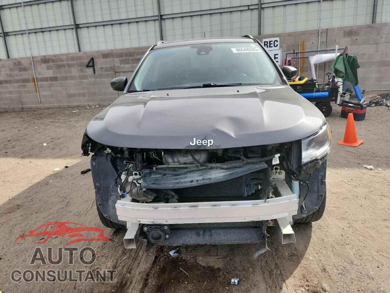JEEP COMPASS 2018 - 3C4NJDCB9JT442478