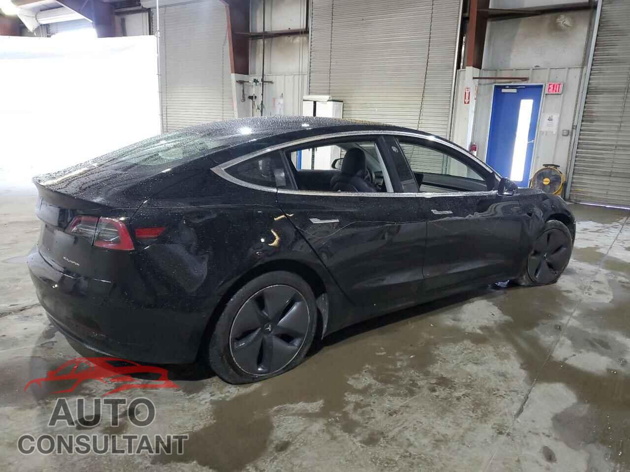 TESLA MODEL 3 2018 - 5YJ3E1EB0JF093992