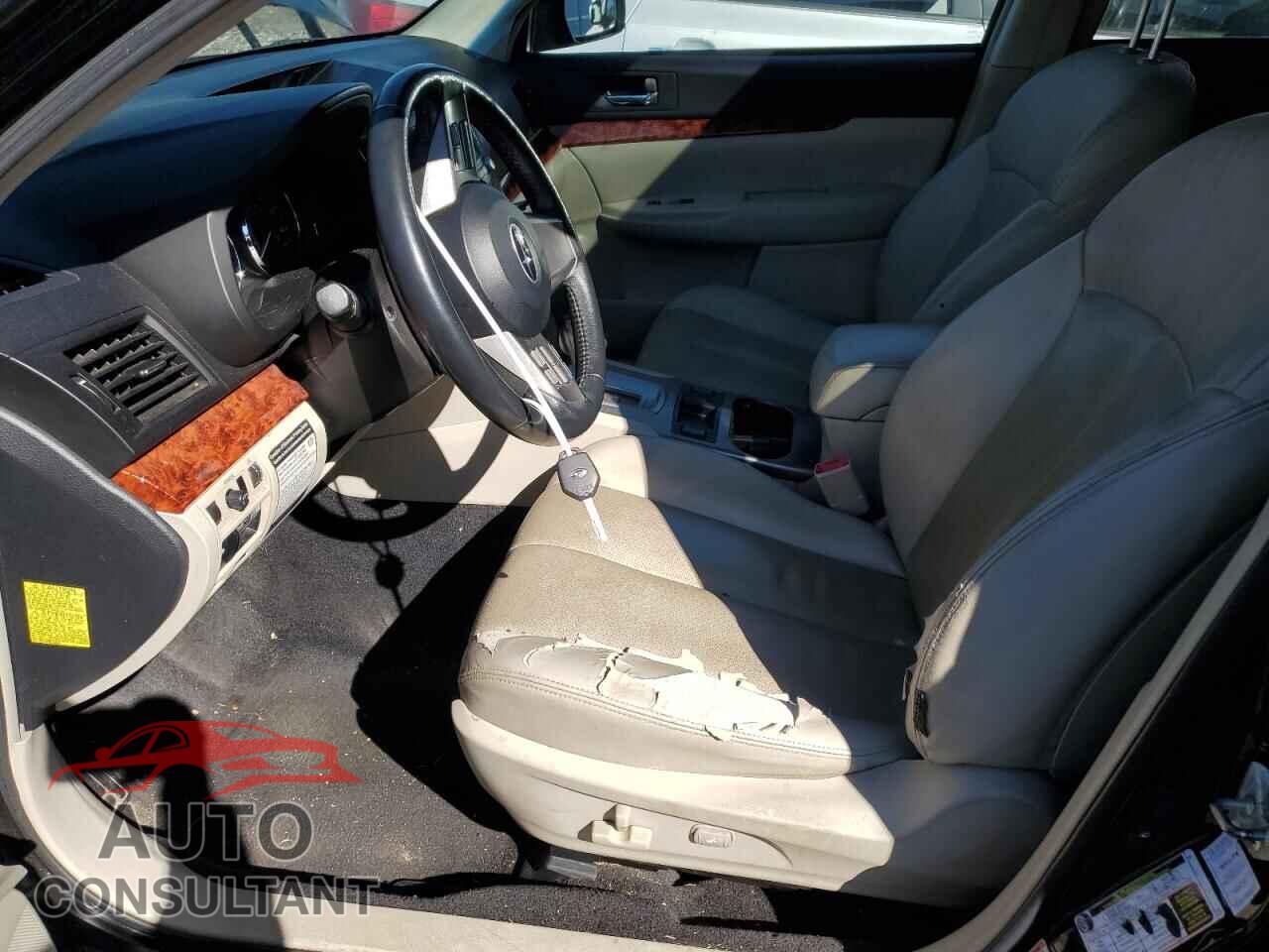 SUBARU OUTBACK 2010 - 4S4BRBKC5A3335364
